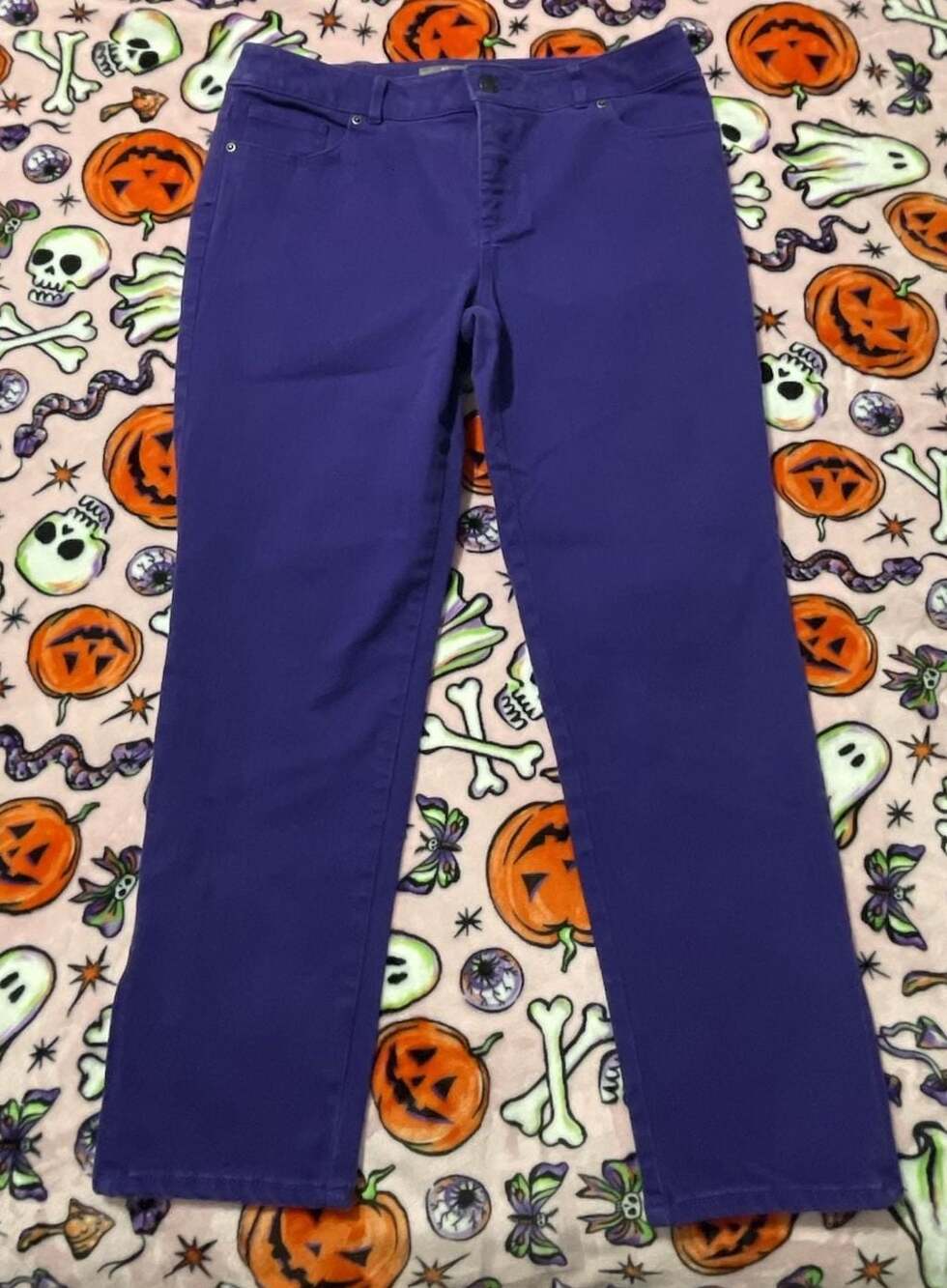 Alternative Edgy Versatile Purple Ankle Jeans with Zipper Hem Size 12